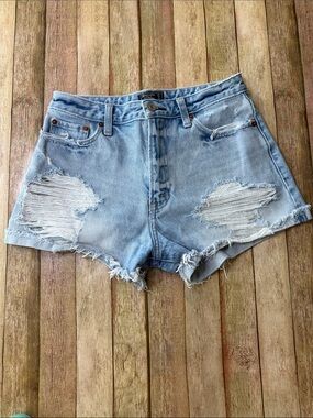 Abercrombie & Fitch Light Blue Distressed Jean Shorts size 4